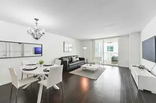 1200 Brickell Bay Dr, Miami, FL 33131 - Photo 3