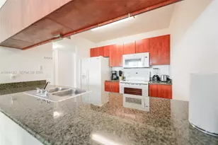 1200 Brickell Bay Dr, Miami, FL 33131 - Photo 13