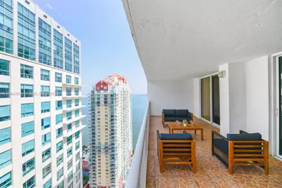 1200 Brickell Bay Dr #3614, Miami, FL 33131 - Photo 1