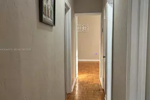 2082 NE 180th St, North Miami Beach, FL 33162 - Photo 17