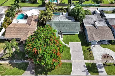 4311 Hayes St, Hollywood, FL 33021 - Photo 3