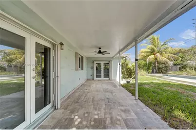 4311 Hayes St, Hollywood, FL 33021 - Photo 57