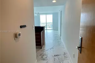 253 NE 2nd St, Miami, FL 33132 - Photo 3