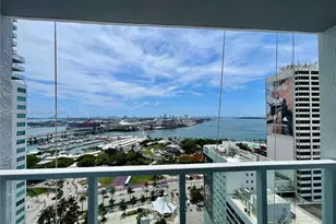 253 NE 2nd St, Miami, FL 33132 - Photo 13