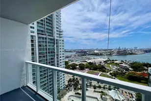 253 NE 2nd St, Miami, FL 33132 - Photo 15