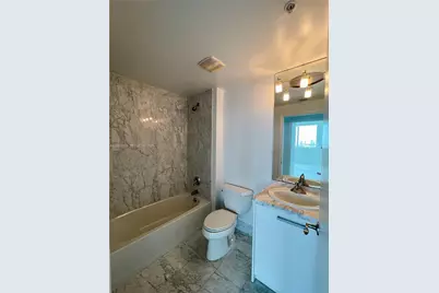 253 NE 2nd St #2409, Miami, FL 33132 - Photo 19