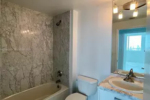 253 NE 2nd St, Miami, FL 33132 - Photo 19