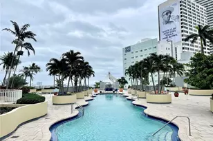 253 NE 2nd St, Miami, FL 33132 - Photo 43