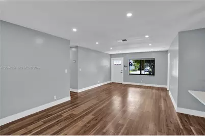 611 SW 76th Ter, North Lauderdale, FL 33068 - Photo 11