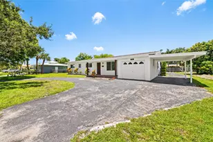 733 N Rainbow Dr, Hollywood, FL 33021 - Photo 3