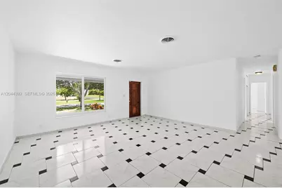 733 N Rainbow Dr, Hollywood, FL 33021 - Photo 5