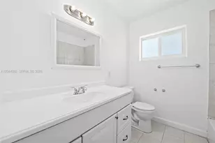 733 N Rainbow Dr, Hollywood, FL 33021 - Photo 17