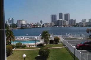 450 Golden Isles Dr, Hallandale Beach, FL 33009 - Photo 15