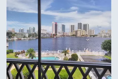 450 Golden Isles Dr #2H, Hallandale Beach, FL 33009 - Photo 3