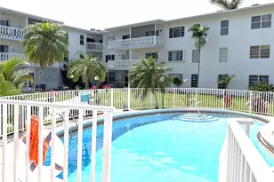 450 Golden Isles Dr, Hallandale Beach, FL 33009 - Photo 31