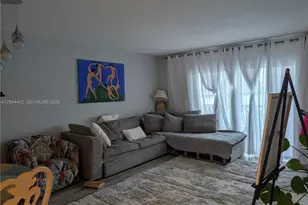 450 Golden Isles Dr, Hallandale Beach, FL 33009 - Photo 7