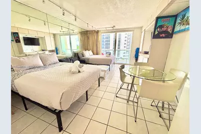 19201 Collins Ave #606, Sunny Isles Beach, FL 33160 - Photo 7