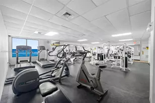 3725 S Ocean Dr, Hollywood, FL 33019 - Photo 23