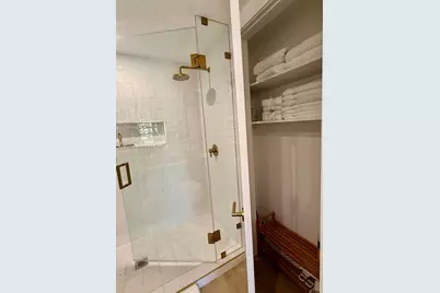 90 NE 32 #302, Miami, FL 33137 - Photo 11