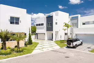 10381 NW 67th Terrace, Doral, FL 33178 - Photo 1