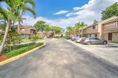 1245 Sussex Dr, North Lauderdale, FL 33068 - Photo 5