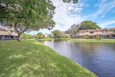 1245 Sussex Dr, North Lauderdale, FL 33068 - Photo 15