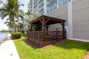18100 N Bay Rd, Sunny Isles Beach, FL 33160 - Photo 35