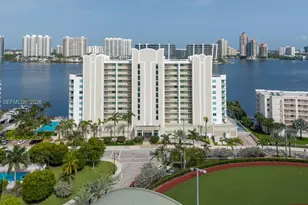 18100 N Bay Rd, Sunny Isles Beach, FL 33160 - Photo 3