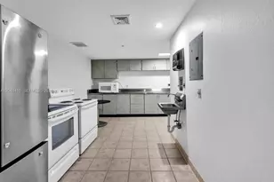 18100 N Bay Rd, Sunny Isles Beach, FL 33160 - Photo 31
