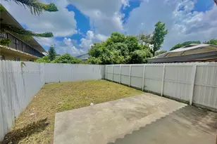 2487 W 5th Ct, Hialeah, FL 33010 - Photo 15
