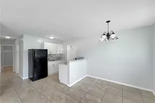 533 NW 15th Way, Fort Lauderdale, FL 33311 - Photo 5