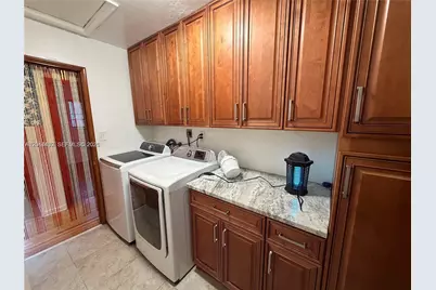 45 SE 14th St, Dania Beach, FL 33004 - Photo 13