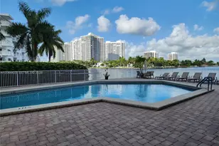 3161 S Ocean Dr, Hallandale Beach, FL 33009 - Photo 7
