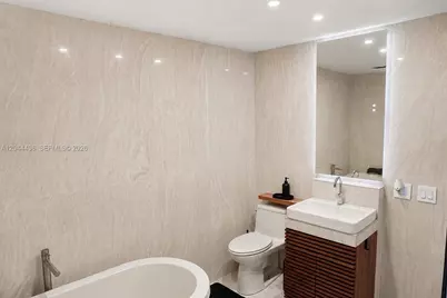 770 NE 199th St #107F, Miami, FL 33179 - Photo 29