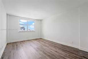 401 69th St, Miami Beach, FL 33141 - Photo 29