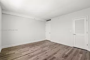 401 69th St, Miami Beach, FL 33141 - Photo 27