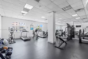 401 69th St, Miami Beach, FL 33141 - Photo 13