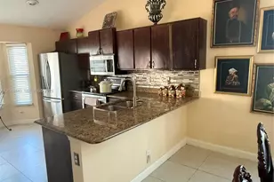 2006 White Coral Ct, Wellington, FL 33414 - Photo 7