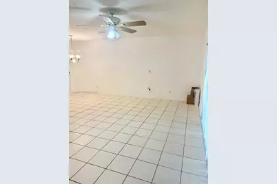 829 NW 208th Way, Pembroke Pines, FL 33029 - Photo 5