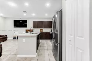 13361 SW 274th Terrace, Homestead, FL 33032 - Photo 9