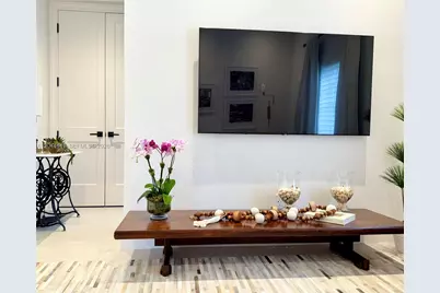 1223 Lisbon St #1, Coral Gables, FL 33134 - Photo 7