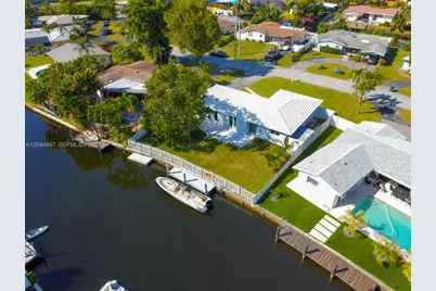 1980 NW 33rd Ct, Oakland Park, FL 33309 - Photo 1