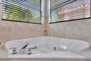 853 SW 11th Ct, Fort Lauderdale, FL 33315 - Photo 31