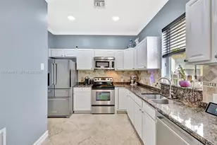 853 SW 11th Ct, Fort Lauderdale, FL 33315 - Photo 19