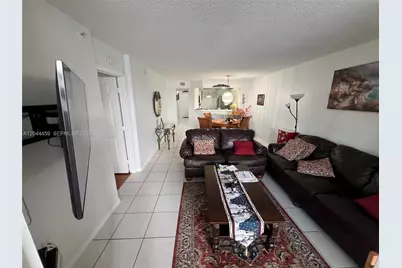 9551 Weldon Cir #E107, Tamarac, FL 33321 - Photo 3