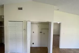 6031 SW 36th Ct, Davie, FL 33314 - Photo 3