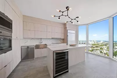 300 S Pointe Dr #3604, Miami Beach, FL 33139 - Photo 1