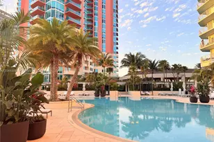 300 South Pointe Dr, Miami Beach, FL 33139 - Photo 29