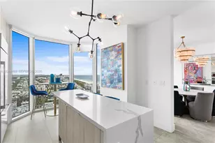 300 South Pointe Dr, Miami Beach, FL 33139 - Photo 1