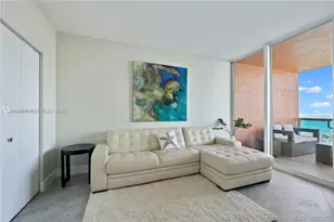300 South Pointe Dr, Miami Beach, FL 33139 - Photo 11